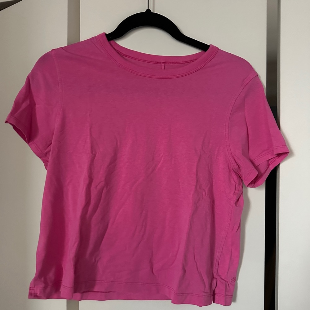 lululemon athletica cropped Tee
